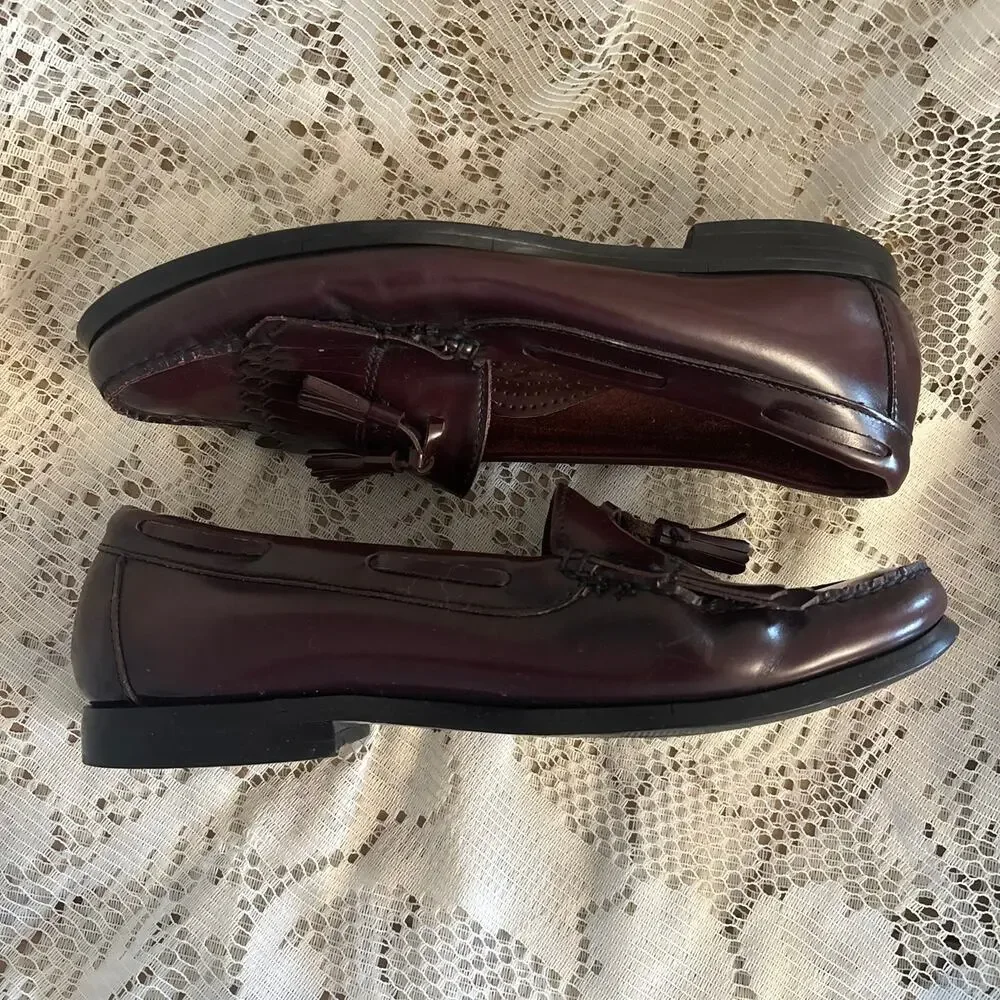 G.H. Bass & Co. Weejuns Men's US 9 Dark Burgundy Kiltie Tassel Loafer Shoes